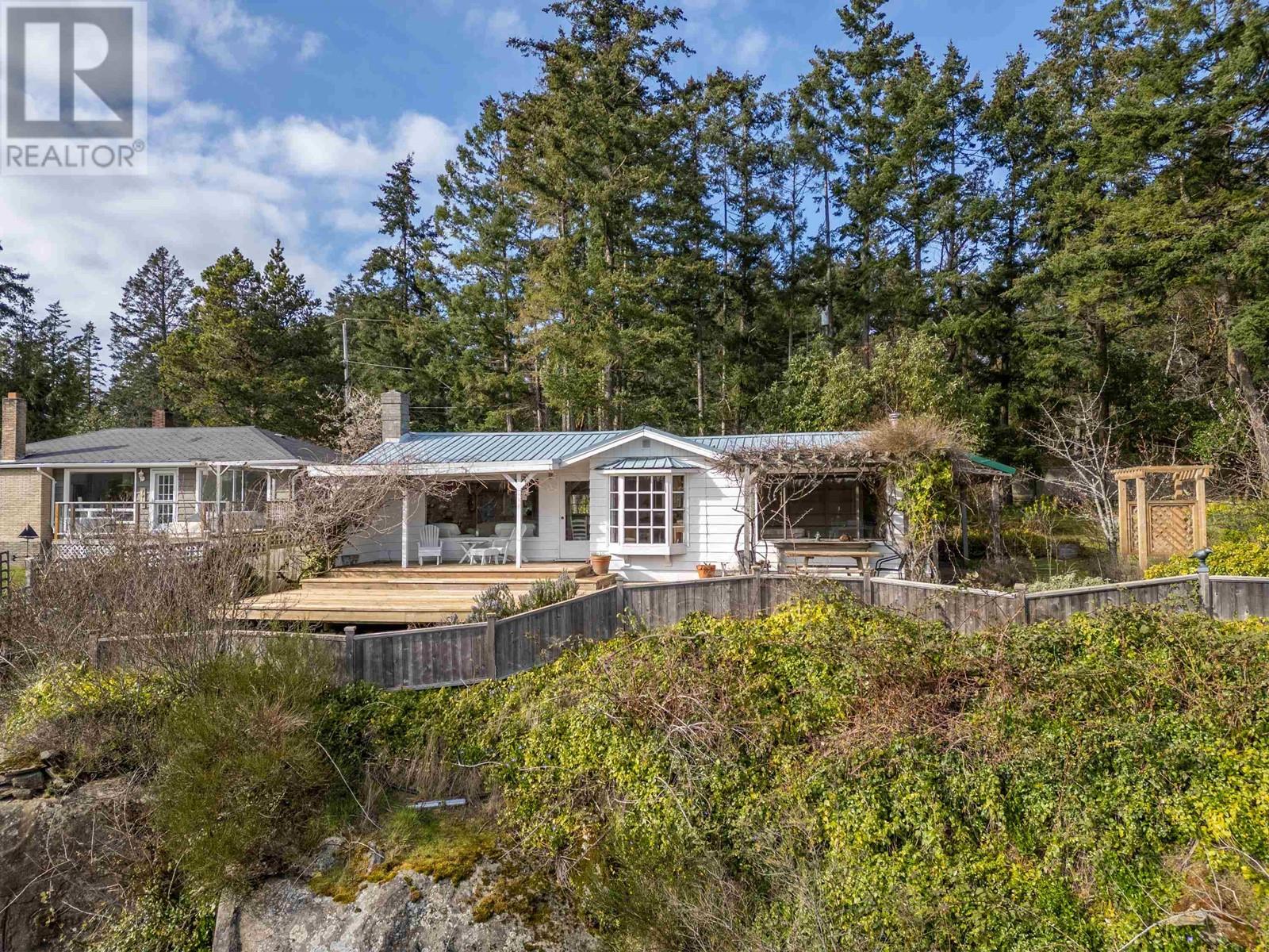 90 Gulf Drive, Galiano Island, British Columbia  V0N 1P0 - Photo 9 - R2981056