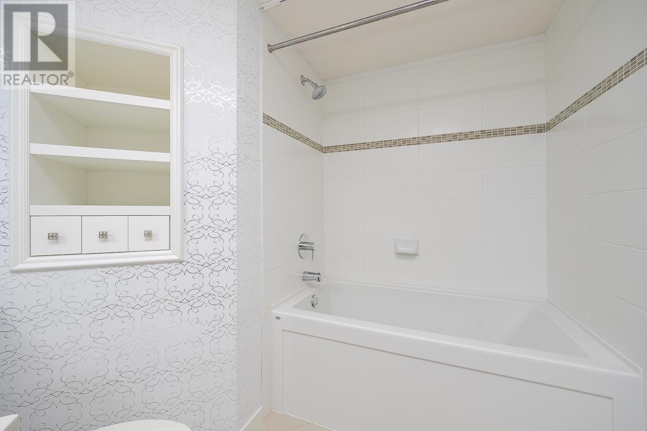 204 3156 Dayanee Springs Boulevard, Coquitlam, British Columbia  V3E 0B7 - Photo 17 - R2981347