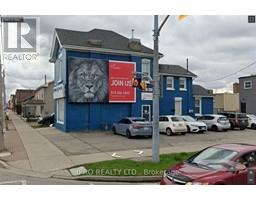 208 MARKET Street, Brantford, Ontario