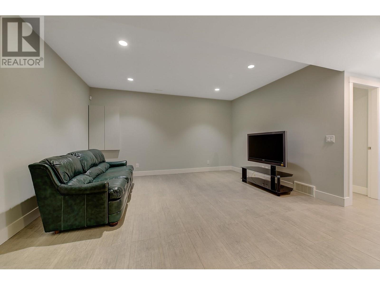 1580 Tower Ranch Drive, Kelowna, British Columbia  V1P 1T8 - Photo 36 - 10340448