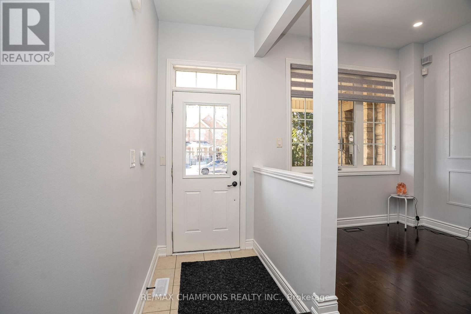 Property at 57 SKY HARBOUR DRIVE image 5