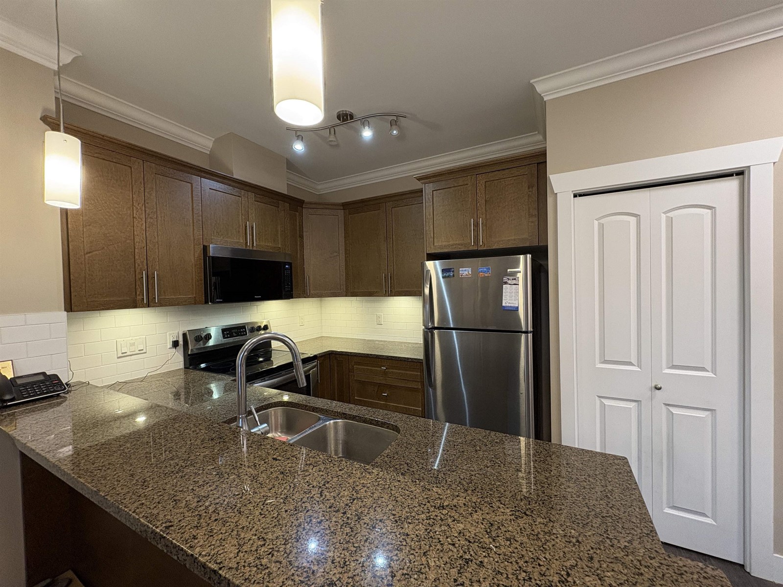 409 8183 121A STREET, Surrey, British Columbia