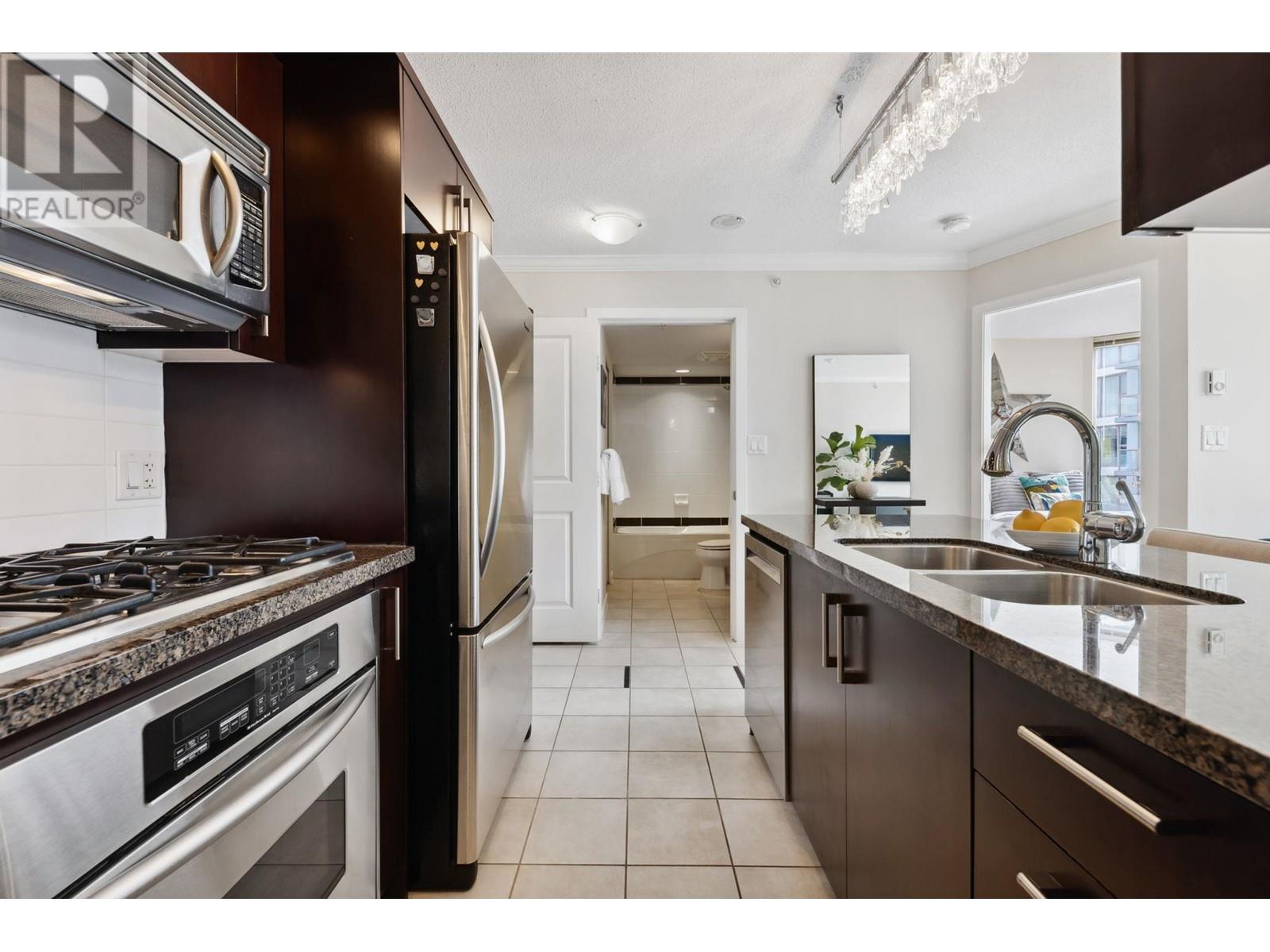 802 1650 W 7th Avenue, Vancouver, British Columbia  V6J 5N1 - Photo 13 - R2981043