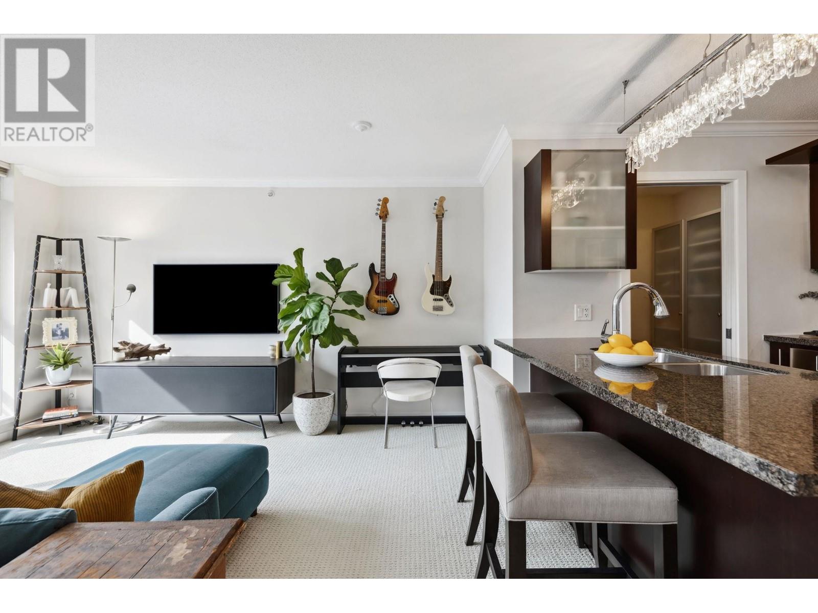 802 1650 W 7th Avenue, Vancouver, British Columbia  V6J 5N1 - Photo 3 - R2981043