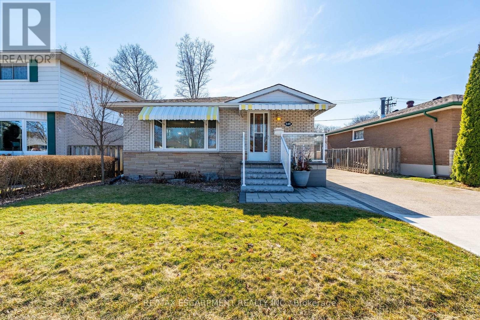 Property at 648 THORNWOOD AVENUE image 1