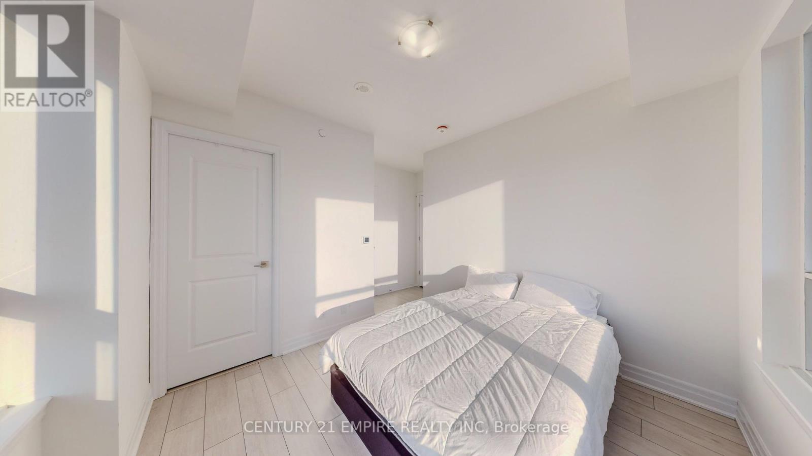 610 - 30 Elm Drive, Mississauga, Ontario  L5B 0N6 - Photo 22 - W12039181