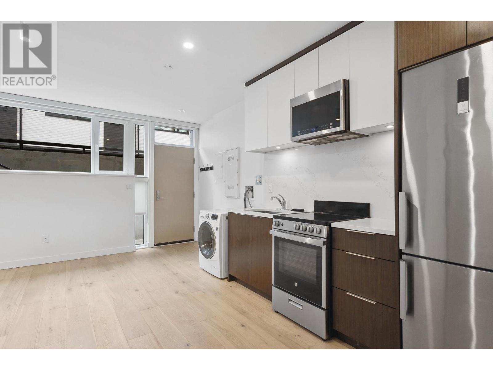 121 649 E 3rd Street, North Vancouver, British Columbia  V7L 1G6 - Photo 31 - R2980496