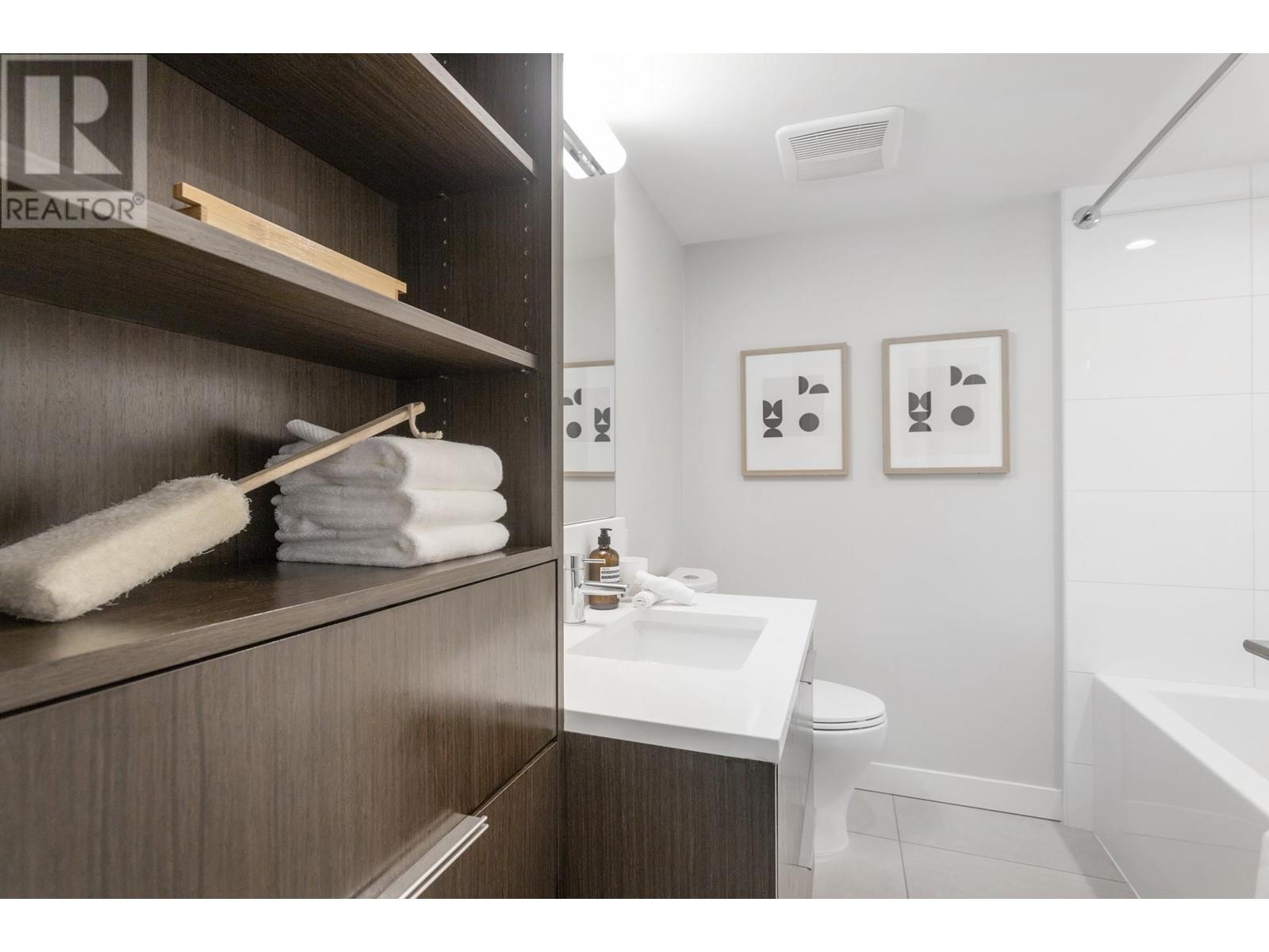 121 649 E 3rd Street, North Vancouver, British Columbia  V7L 1G6 - Photo 23 - R2980496
