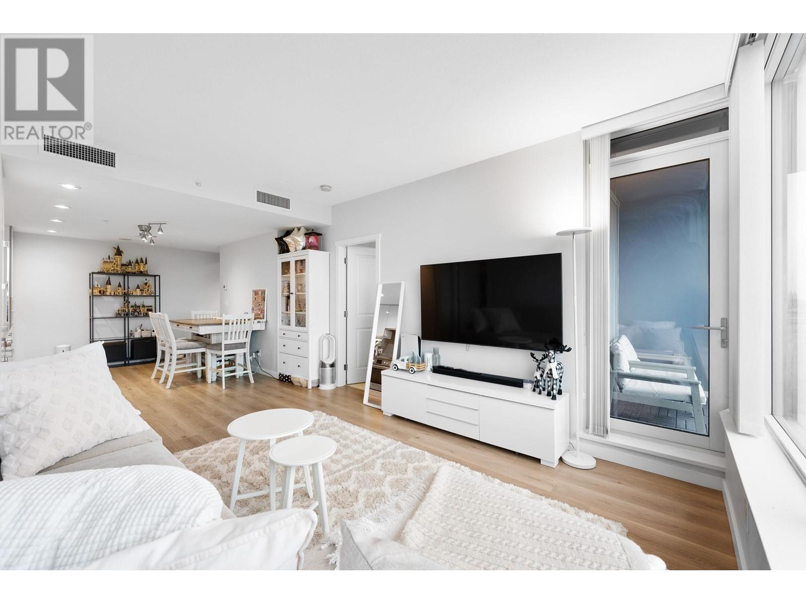 913 8333 SWEET AVENUE, richmond, British Columbia