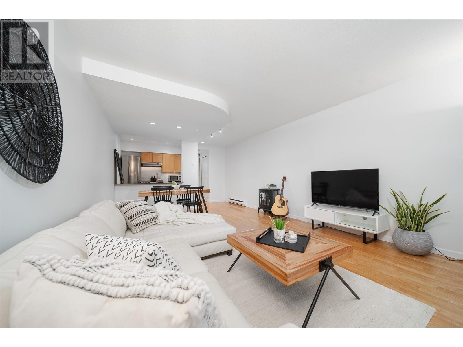 3542 Point Grey Road, Vancouver, British Columbia  V6R 1A8 - Photo 14 - R2981508