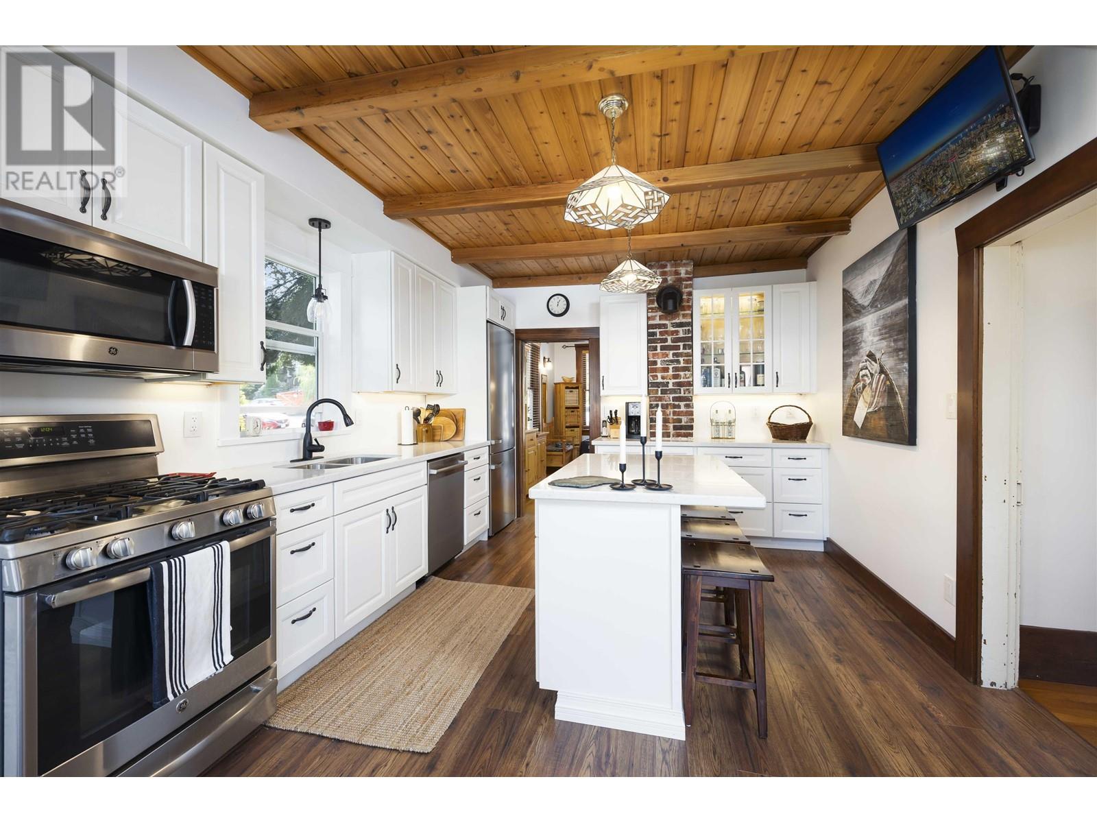 2714 Henry Street, Port Moody, British Columbia  V3H 2J9 - Photo 10 - R2981550