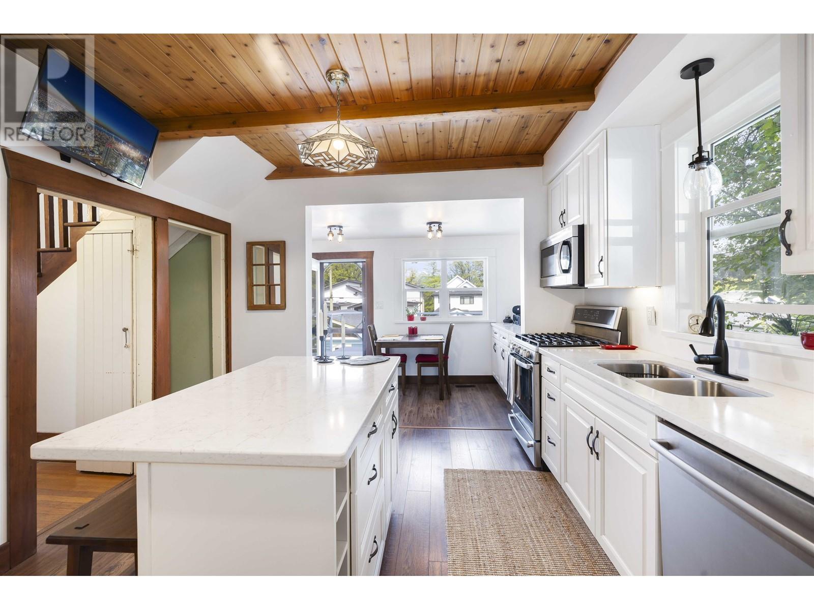 2714 Henry Street, Port Moody, British Columbia  V3H 2J9 - Photo 8 - R2981550