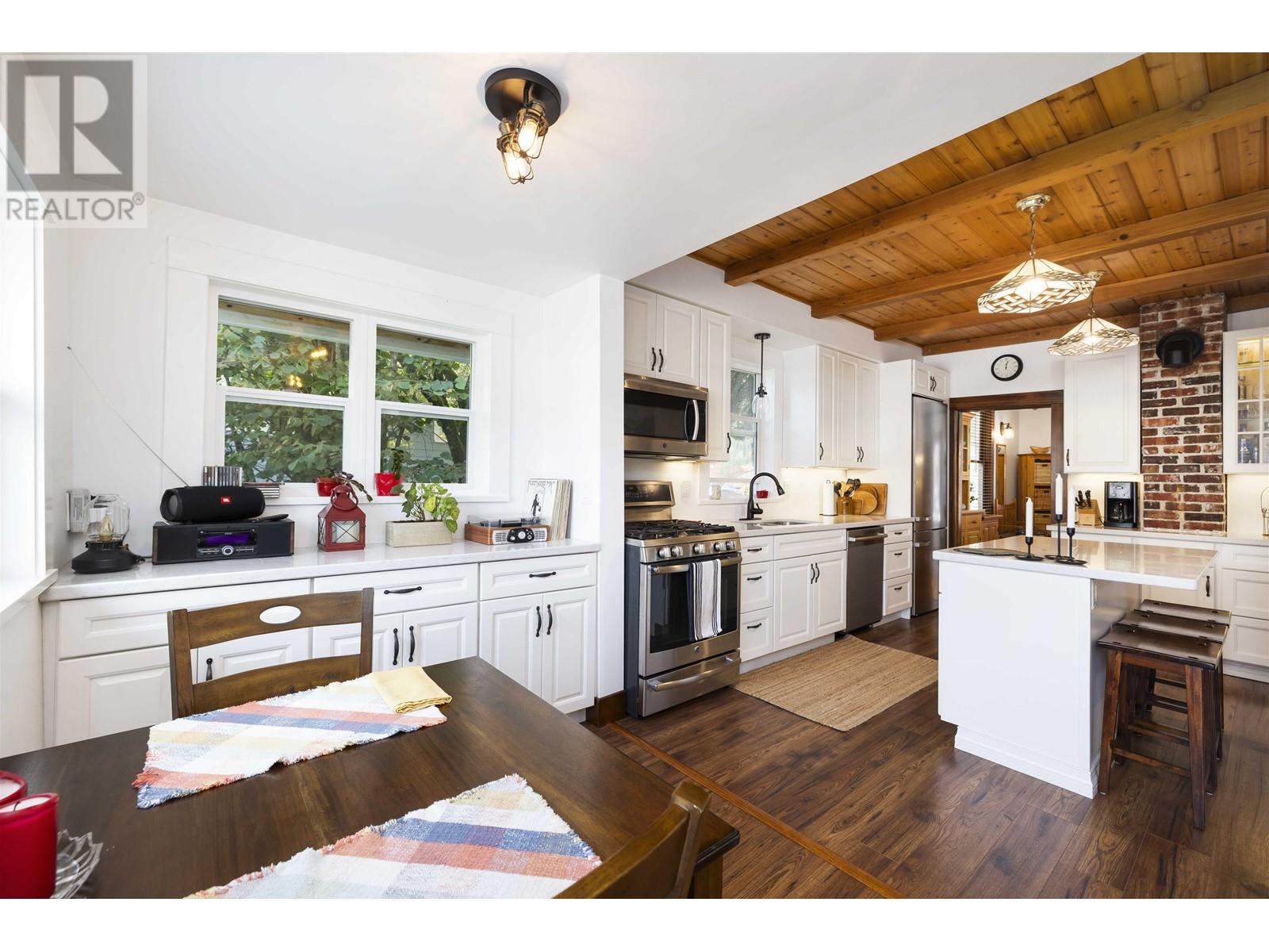 2714 Henry Street, Port Moody, British Columbia  V3H 2J9 - Photo 9 - R2981550