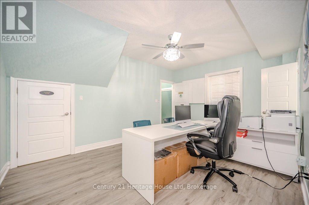 71 Davis Street, Guelph, Ontario  N1E 0G3 - Photo 25 - X12039223
