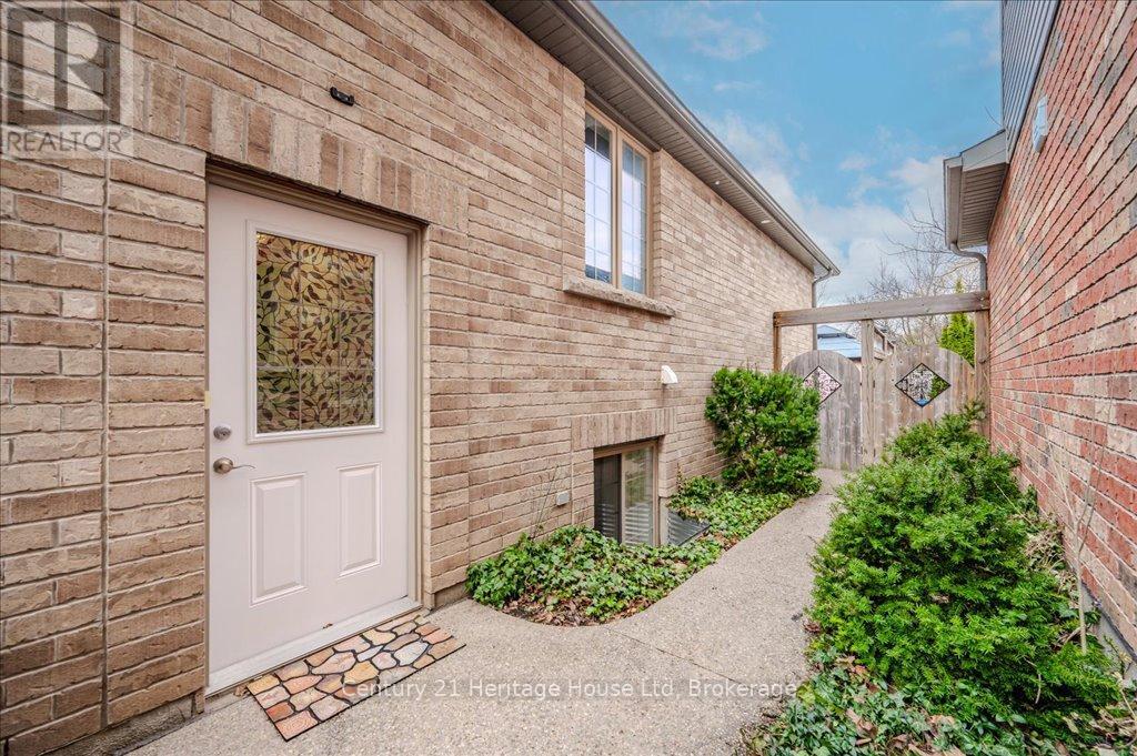 71 Davis Street, Guelph, Ontario  N1E 0G3 - Photo 28 - X12039223