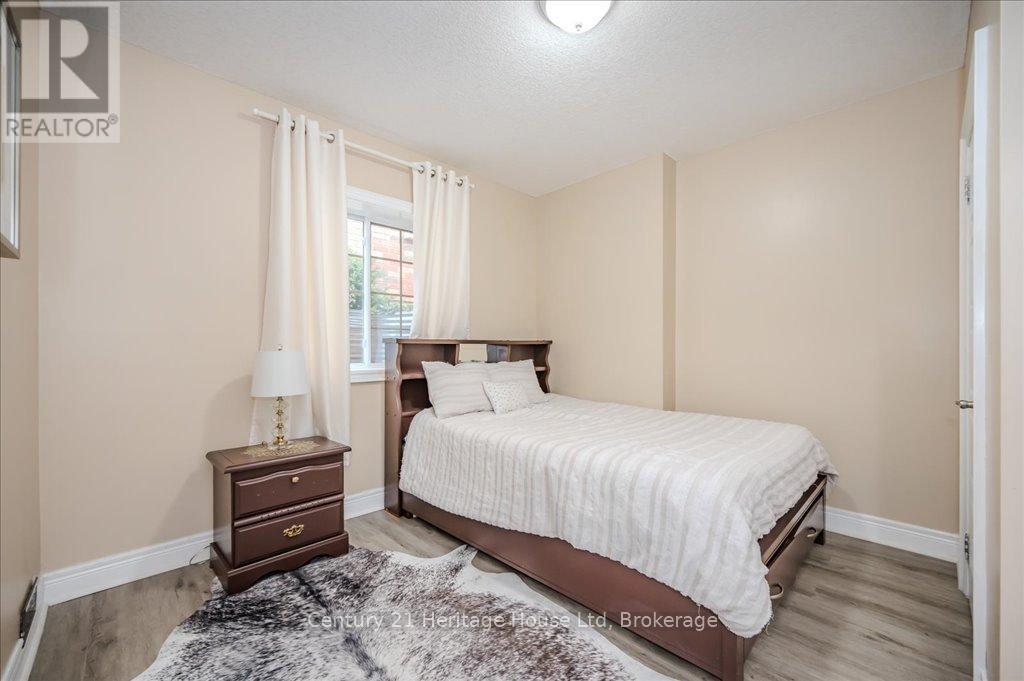 71 Davis Street, Guelph, Ontario  N1E 0G3 - Photo 35 - X12039223