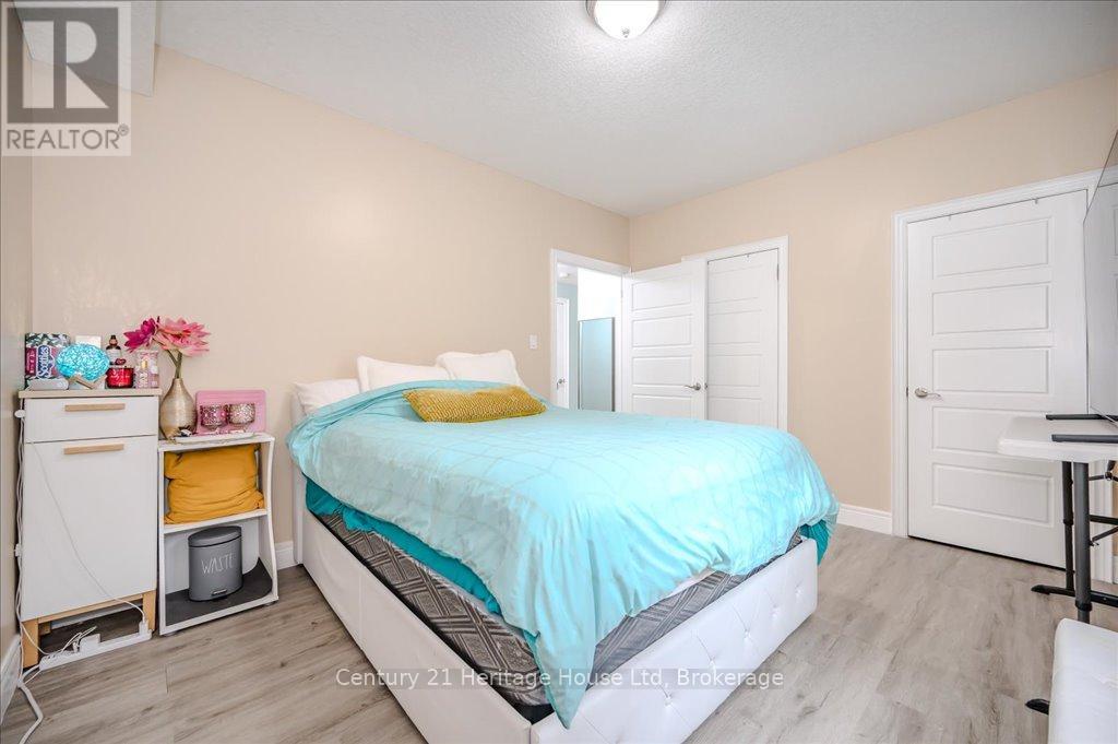 71 Davis Street, Guelph, Ontario  N1E 0G3 - Photo 38 - X12039223