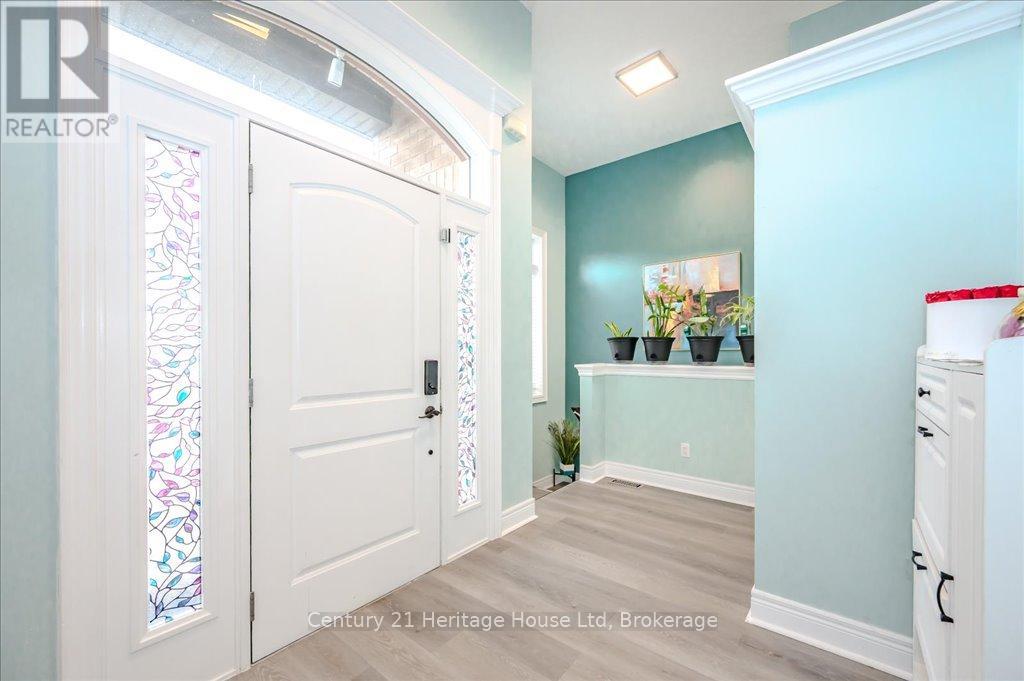 71 Davis Street, Guelph, Ontario  N1E 0G3 - Photo 6 - X12039223