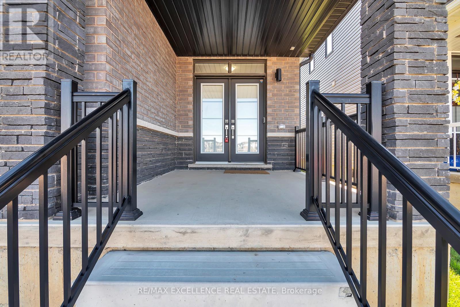 Property at 12 WHITHORN CRESCENT image 5