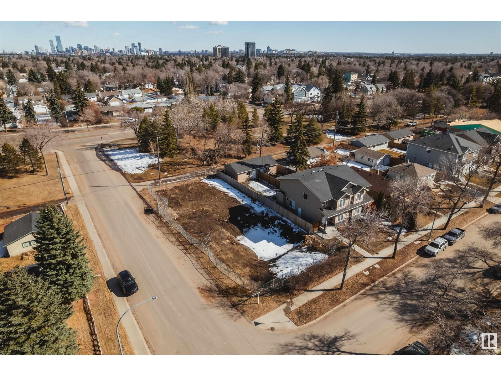 Property at 10545 150 ST NW image 2