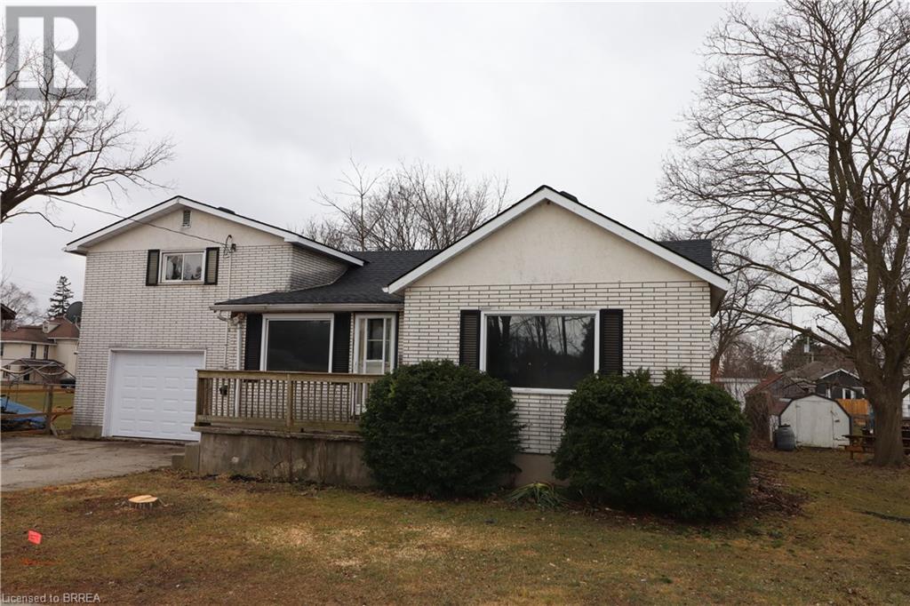 Photo 13 of 15 for 8 Rolph Street N