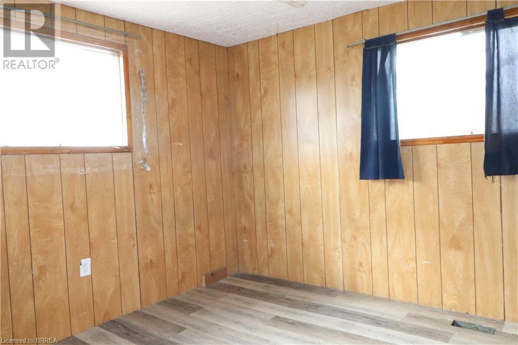 Photo 5 of 15 for 8 Rolph Street N