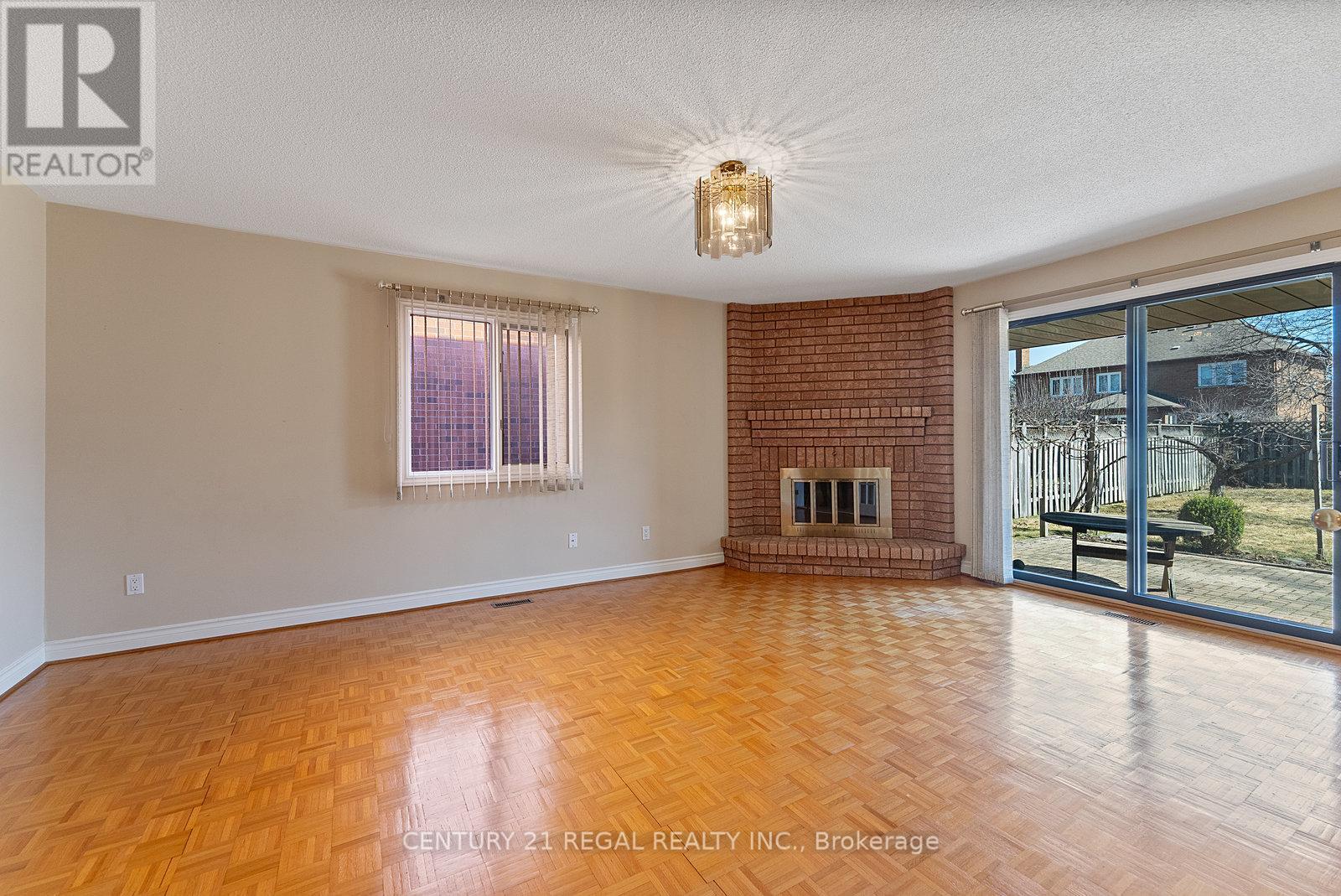 137 Fifth Avenue, Vaughan (East Woodbridge), Ontario  L4L 6Z3 - Photo 11 - N12039231