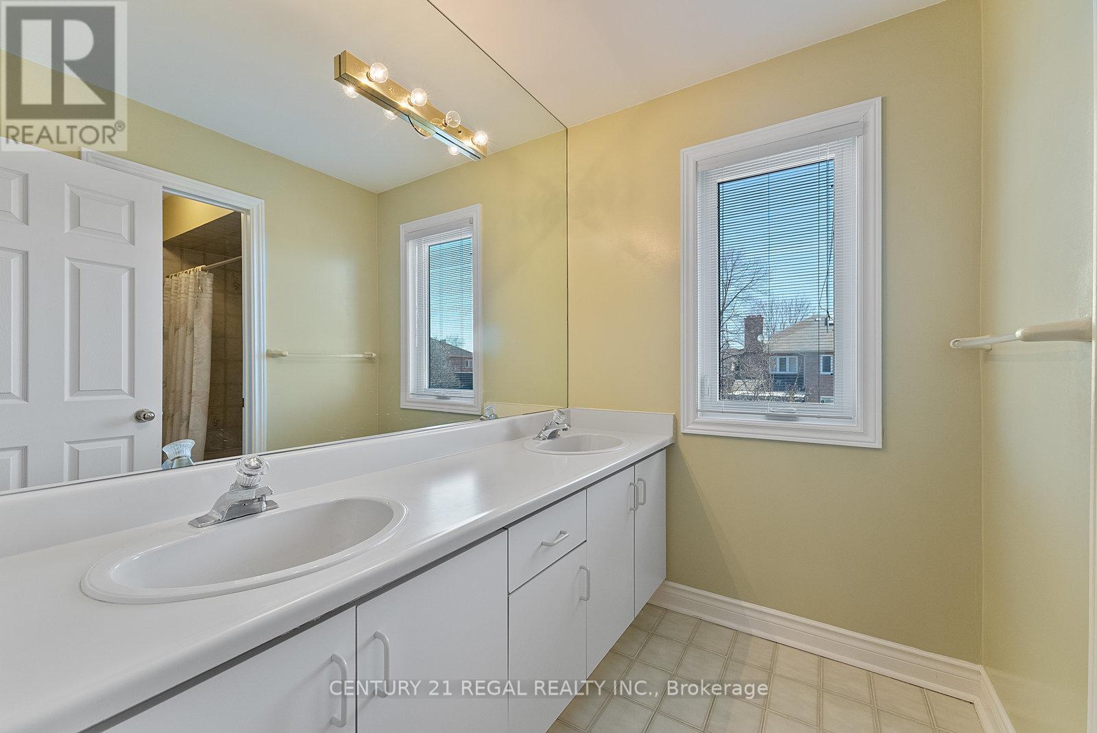 137 Fifth Avenue, Vaughan (East Woodbridge), Ontario  L4L 6Z3 - Photo 31 - N12039231