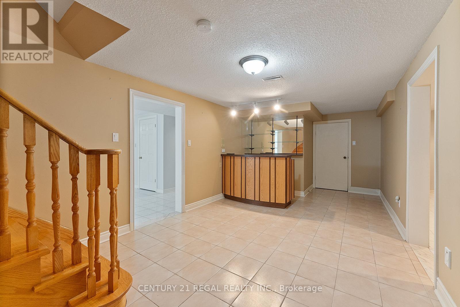 137 Fifth Avenue, Vaughan (East Woodbridge), Ontario  L4L 6Z3 - Photo 34 - N12039231