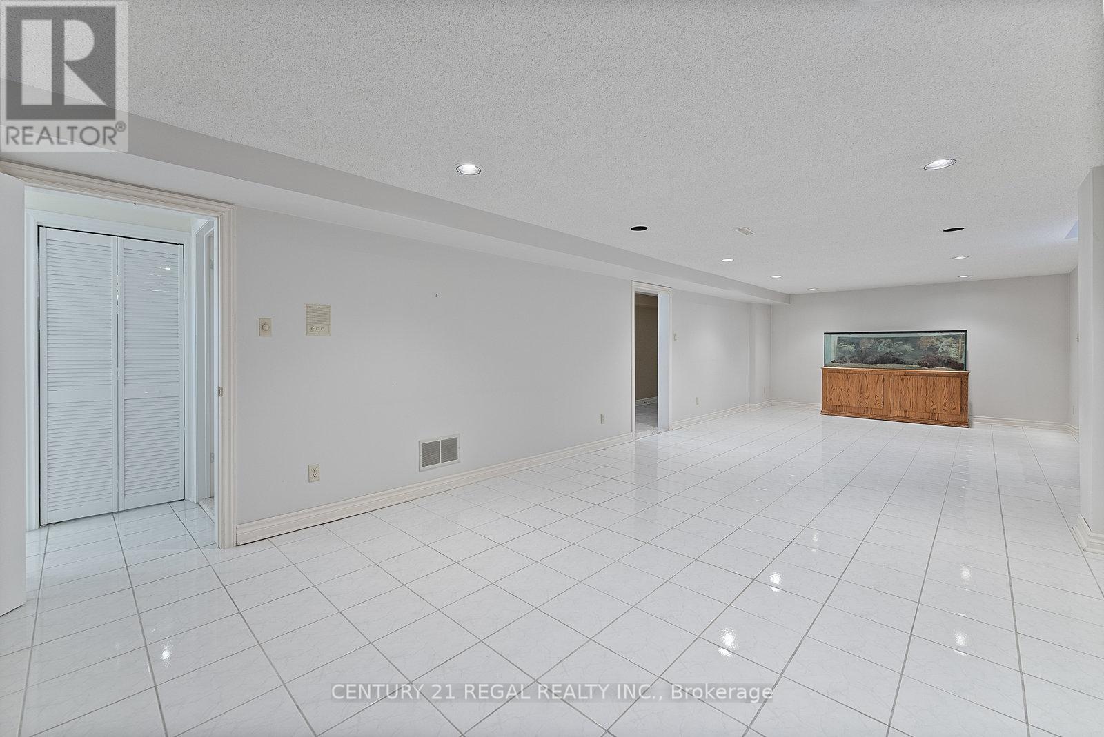 137 Fifth Avenue, Vaughan (East Woodbridge), Ontario  L4L 6Z3 - Photo 36 - N12039231