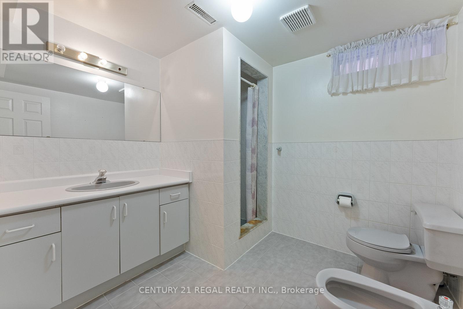 137 Fifth Avenue, Vaughan (East Woodbridge), Ontario  L4L 6Z3 - Photo 40 - N12039231