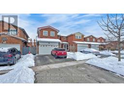 15 COG HILL DRIVE, Vaughan, Ontario