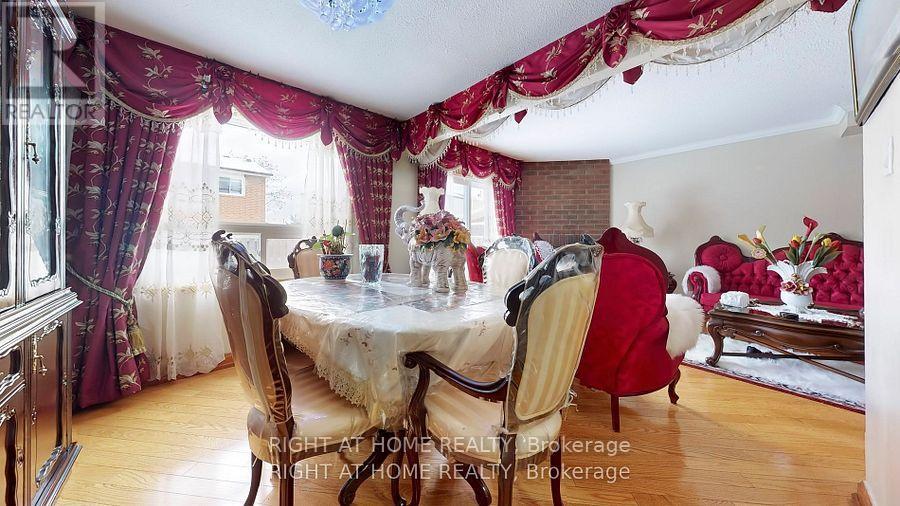 15 Cog Hill Drive, Vaughan, Ontario  L4K 1M6 - Photo 11 - N12039241