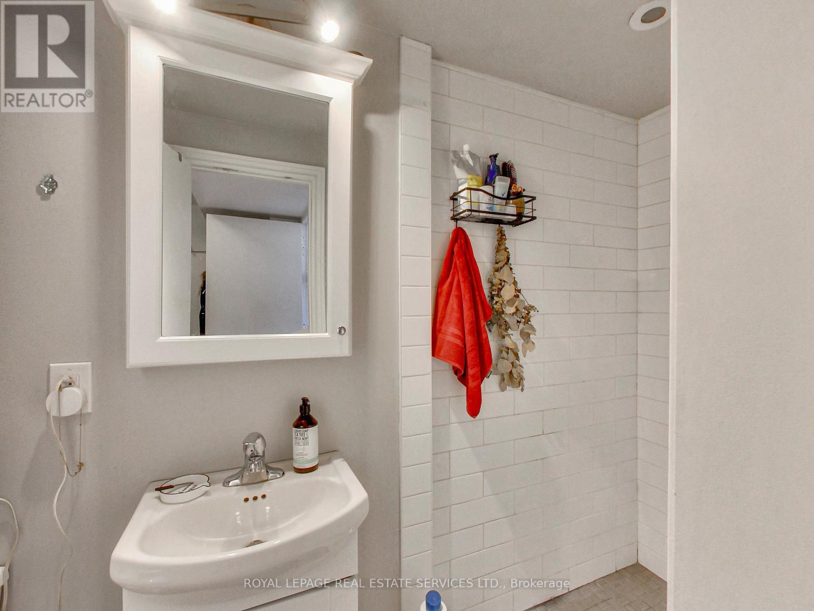 197 Royal York Road, Toronto (Mimico), Ontario  M8V 2V5 - Photo 29 - W12039227