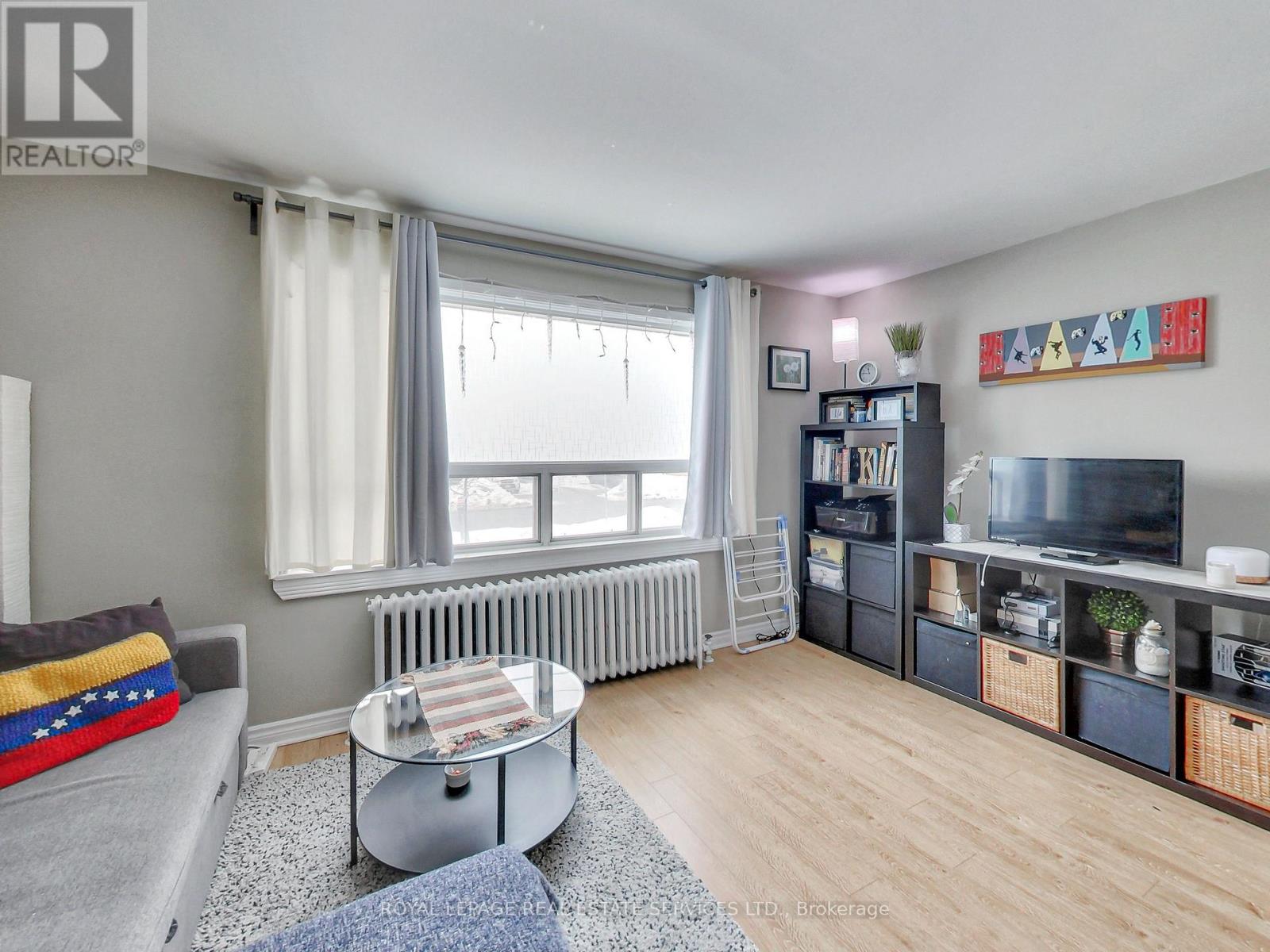 197 Royal York Road, Toronto (Mimico), Ontario  M8V 2V5 - Photo 4 - W12039227