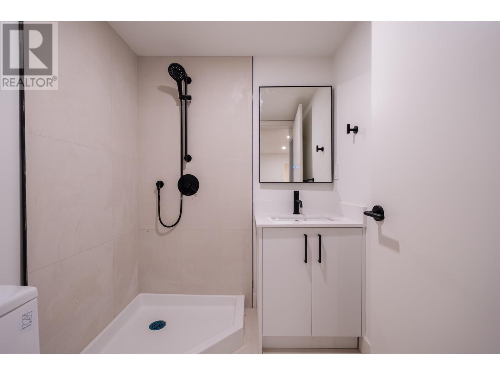 850 W 64th Avenue, Vancouver, British Columbia  V6P 3V1 - Photo 33 - R2981617