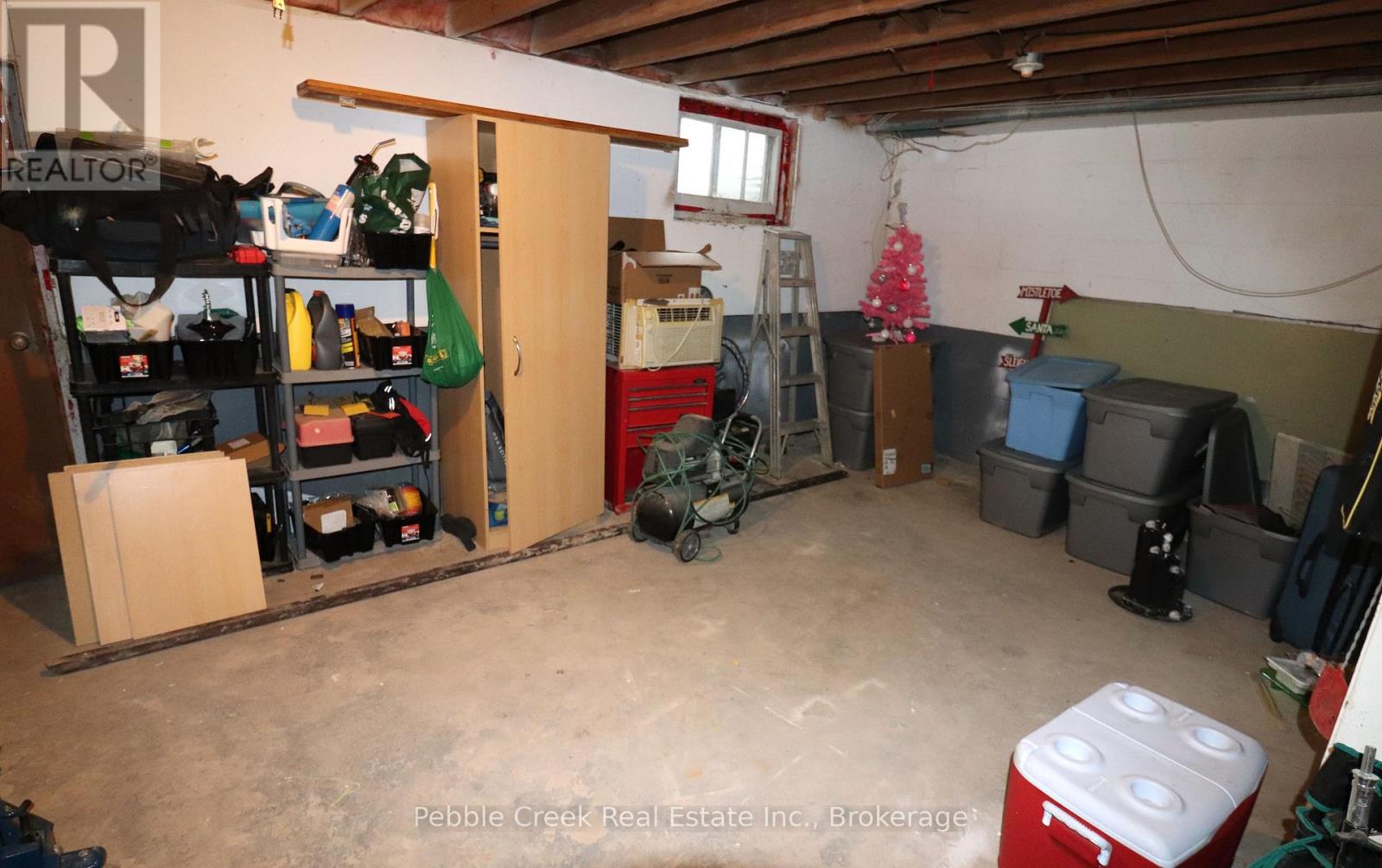 32 St Charles Place, Huron East, Ontario  N0M 1L0 - Photo 17 - X12039346