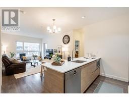 304 4468 DAWSON STREET, Burnaby, British Columbia