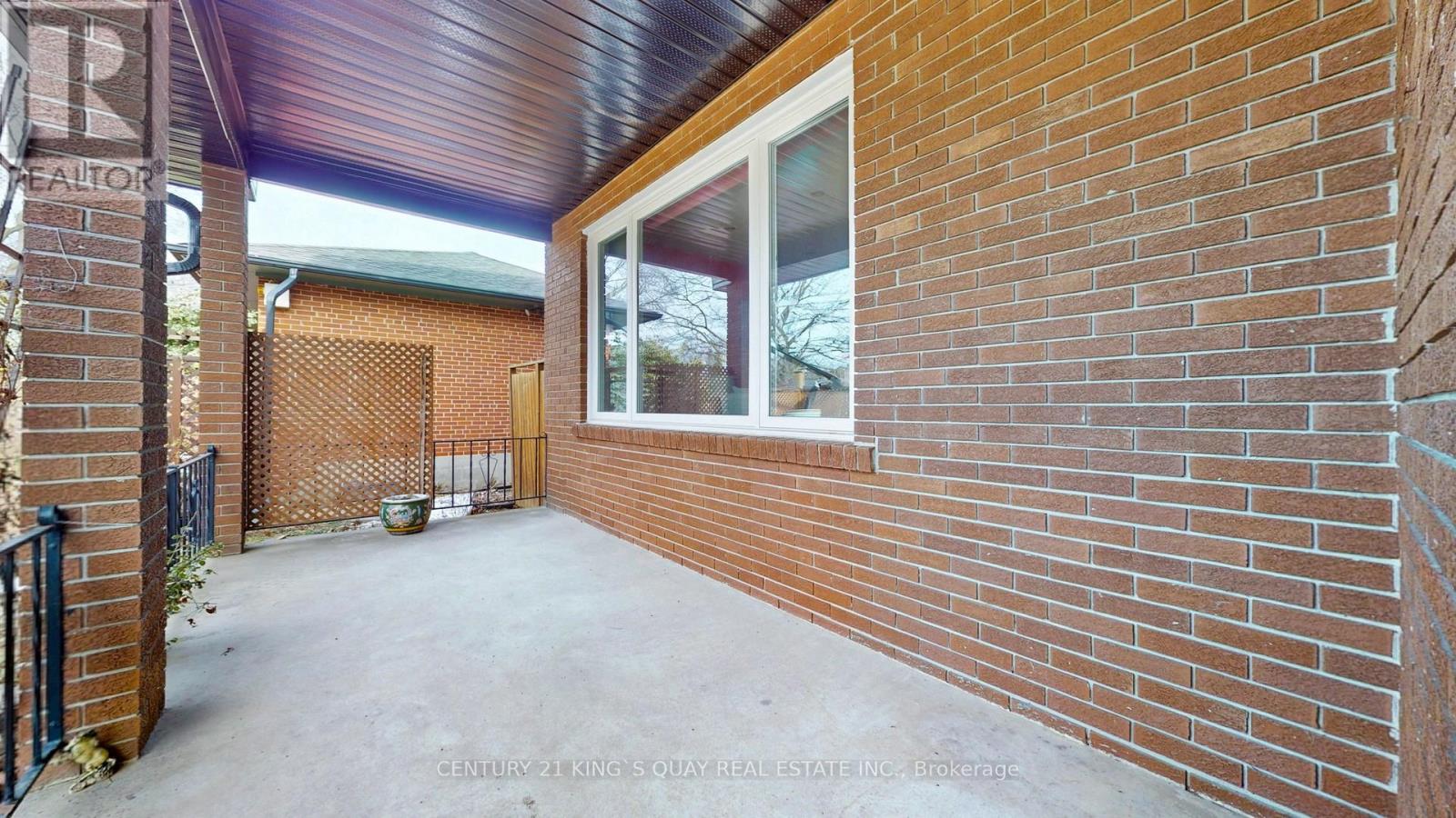 Property at 50 BEDFORD PARK AVENUE image 2