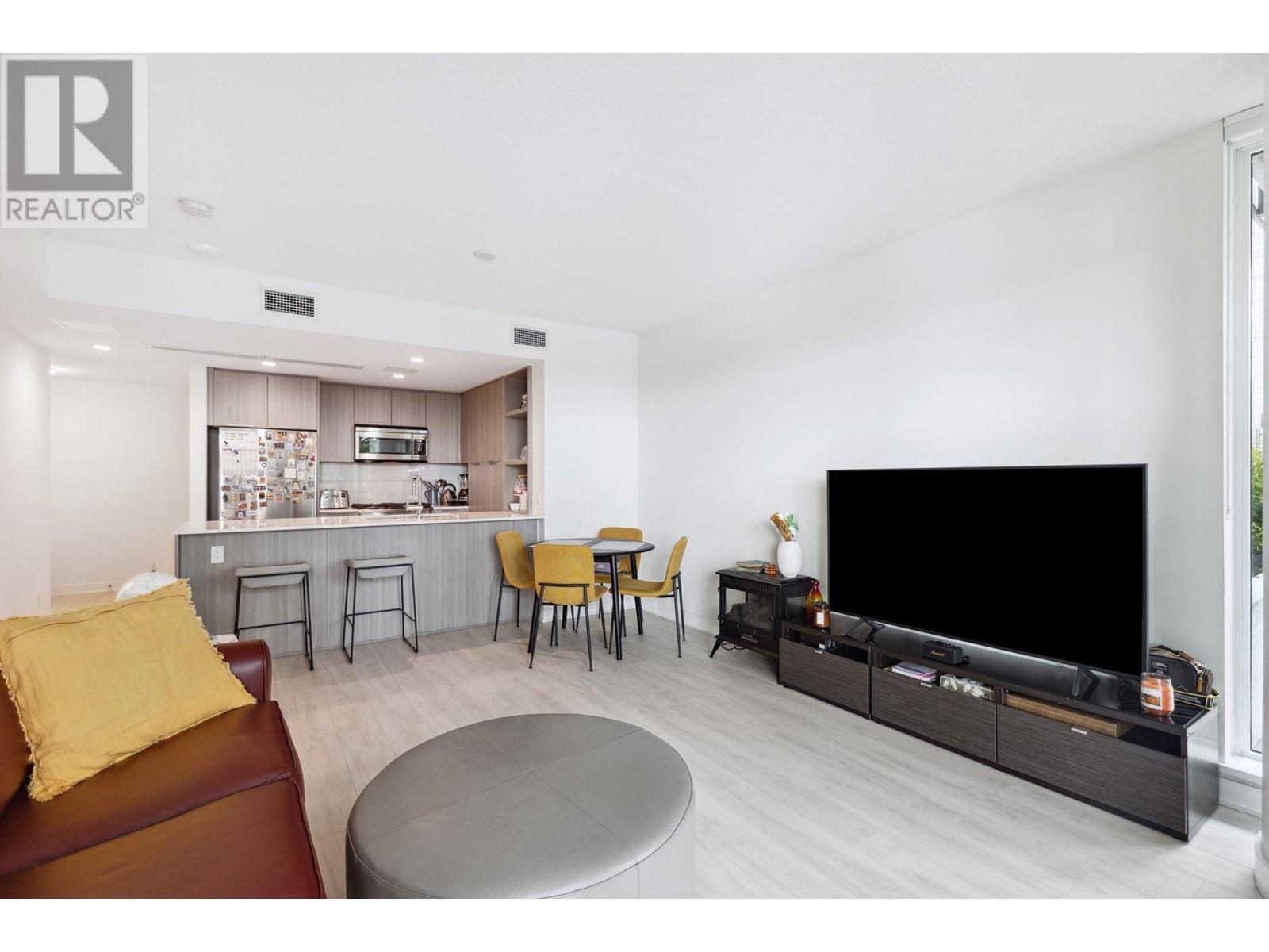 303 1401 Hunter Street, North Vancouver, British Columbia  V7J 0E2 - Photo 4 - R2966671