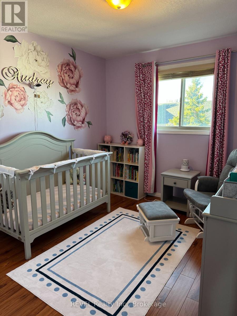 601 Southridge Drive, Hamilton, Ontario  L9C 7V8 - Photo 11 - X12039354