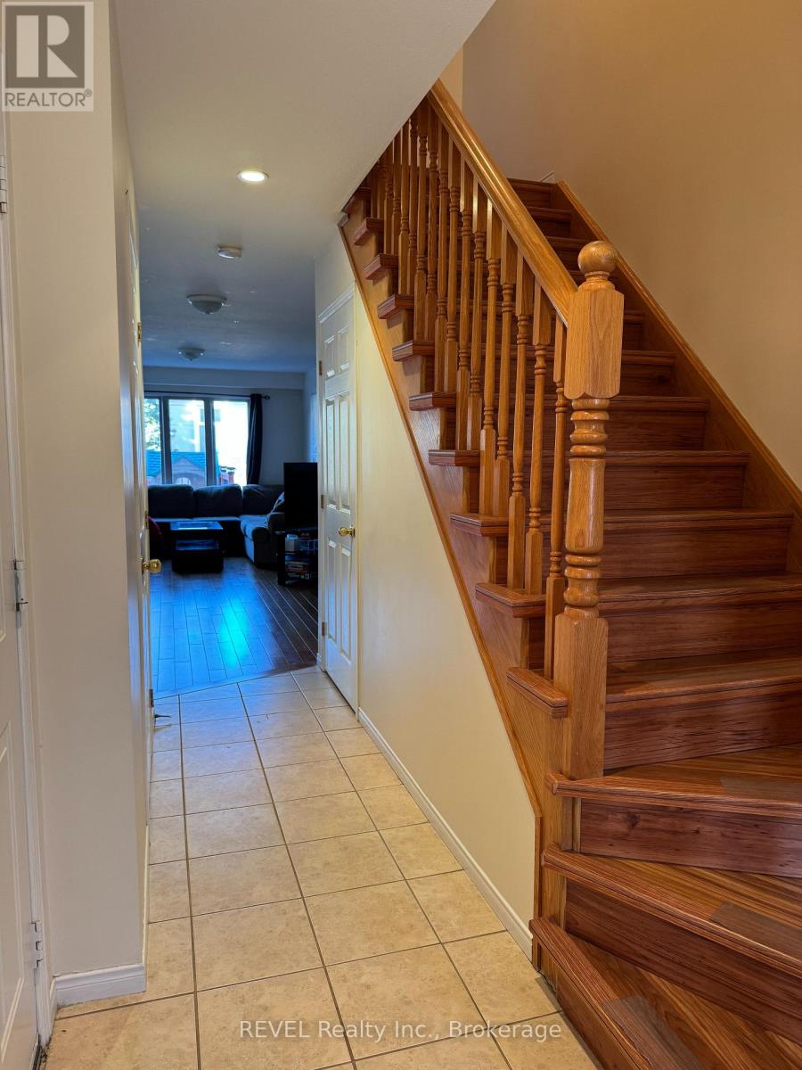 Property at 601 SOUTHRIDGE DRIVE image 3