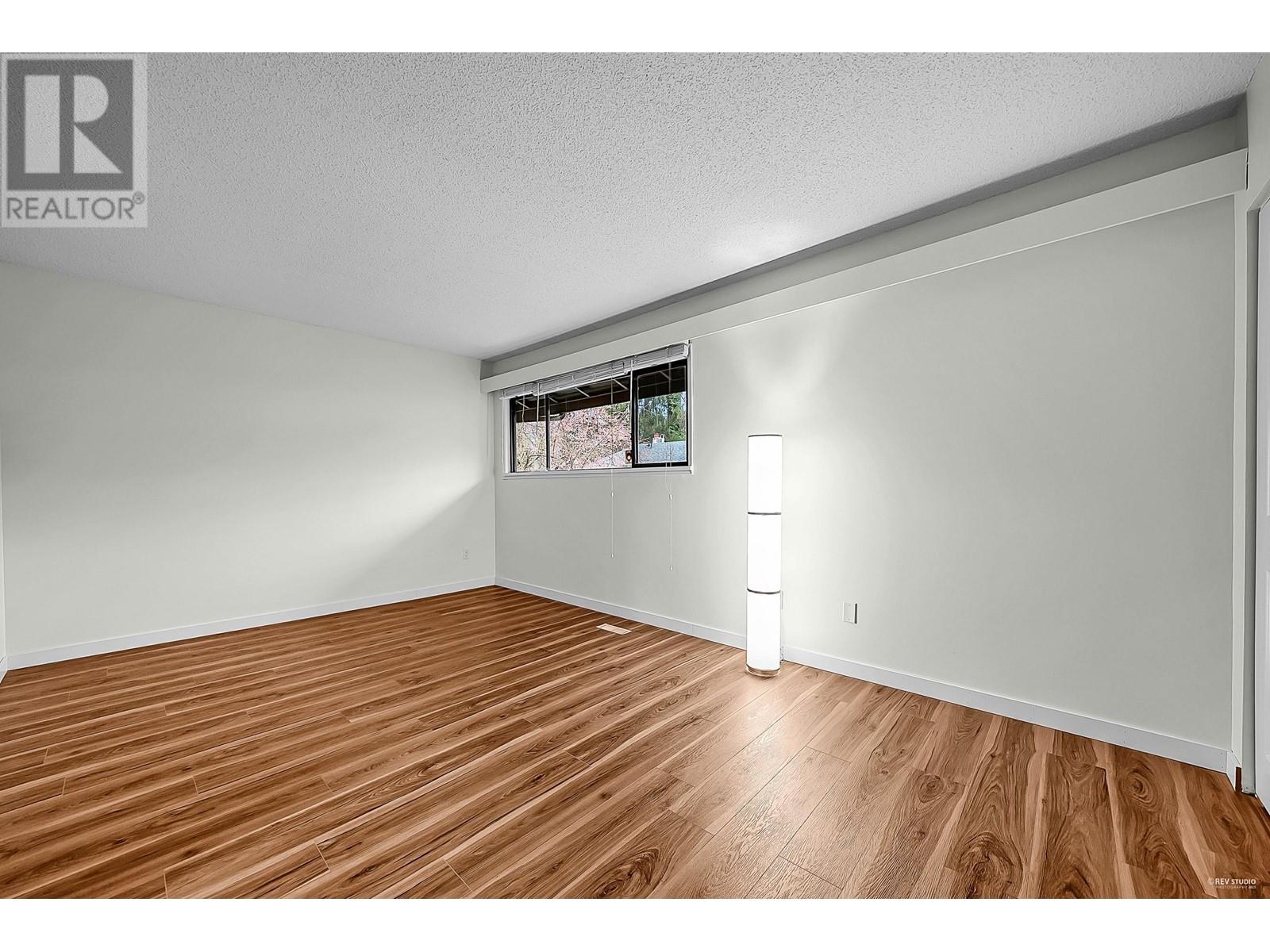 2893 Neptune Crescent, Burnaby, British Columbia  V3J 7A4 - Photo 13 - R2981624