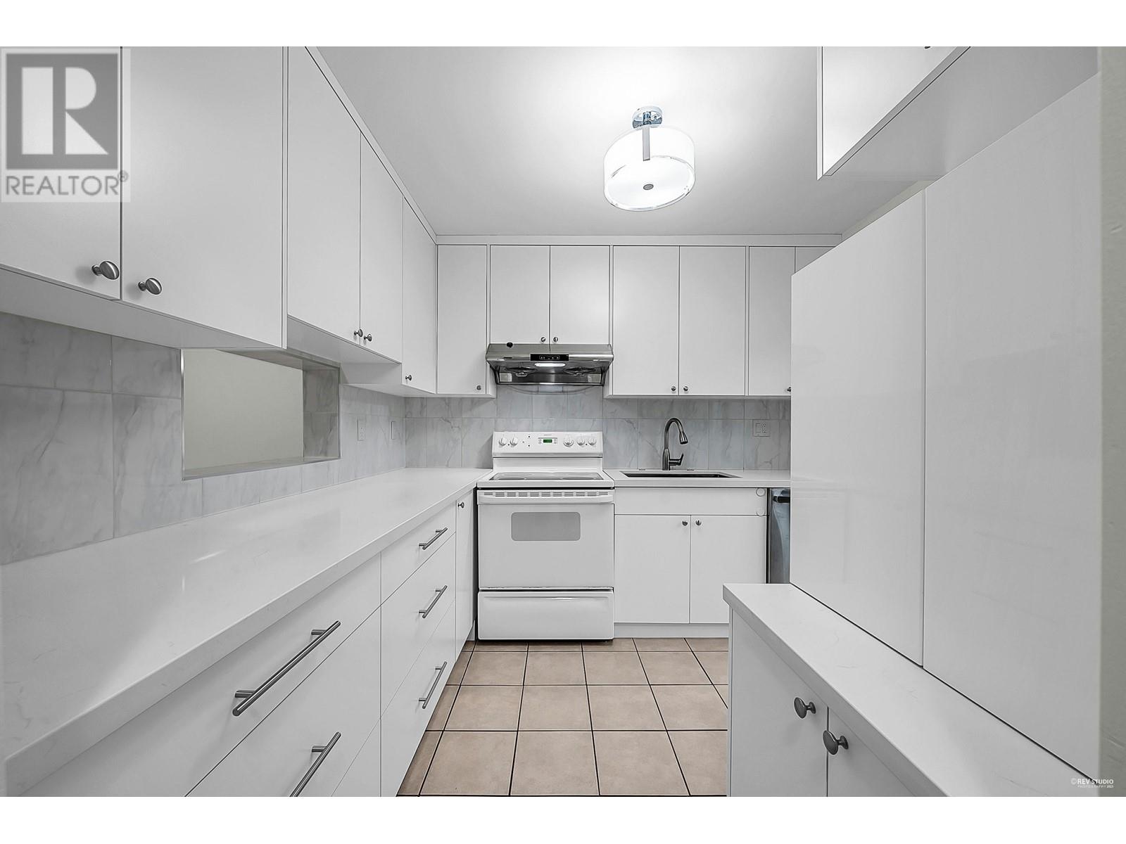 2893 Neptune Crescent, Burnaby, British Columbia  V3J 7A4 - Photo 28 - R2981624