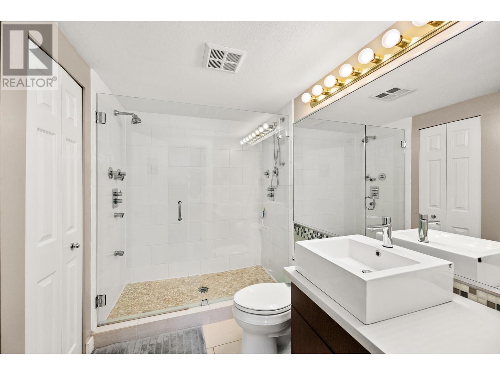 308 128 W 8 Street, North Vancouver, British Columbia  V7M 3M1 - Photo 23 - R2981628