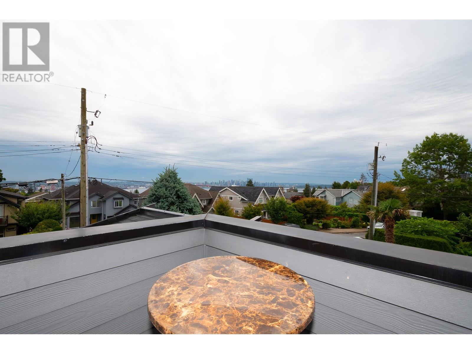326 E 8th Street, North Vancouver, British Columbia  V7L 1Z3 - Photo 16 - R2981642