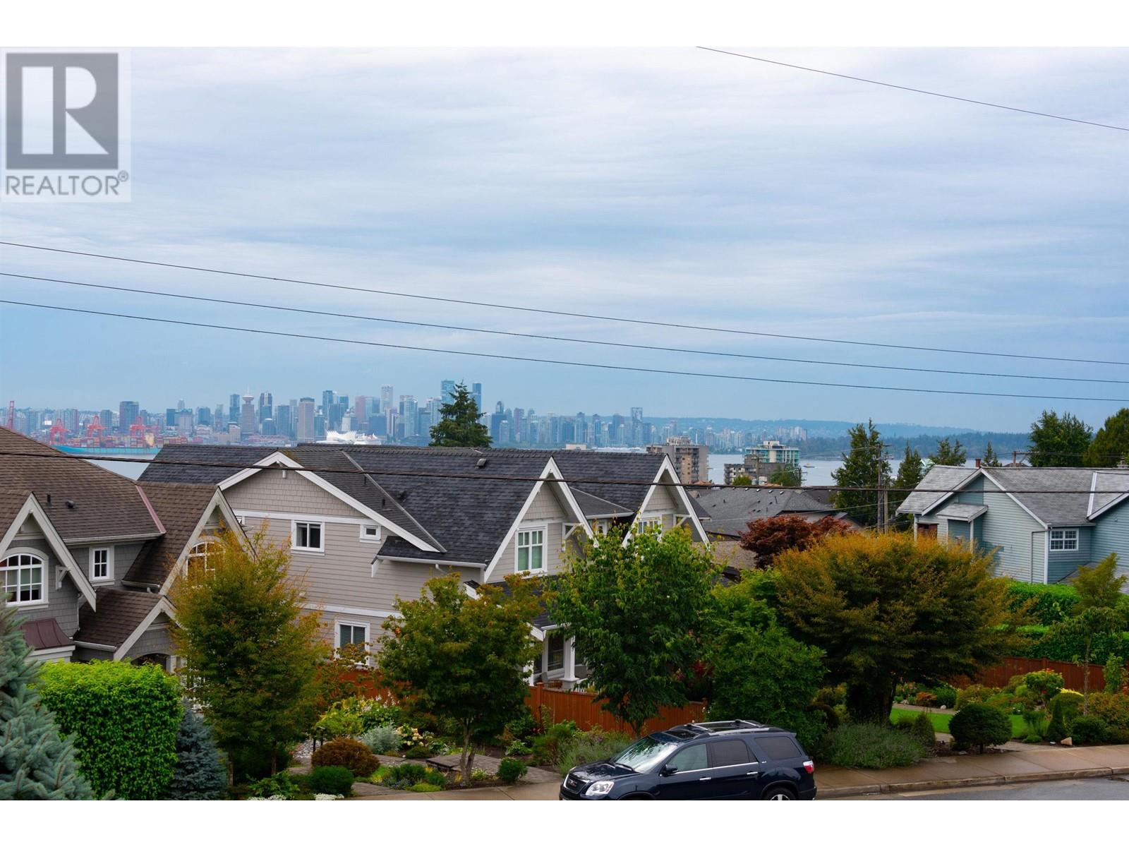 326 E 8th Street, North Vancouver, British Columbia  V7L 1Z3 - Photo 30 - R2981642