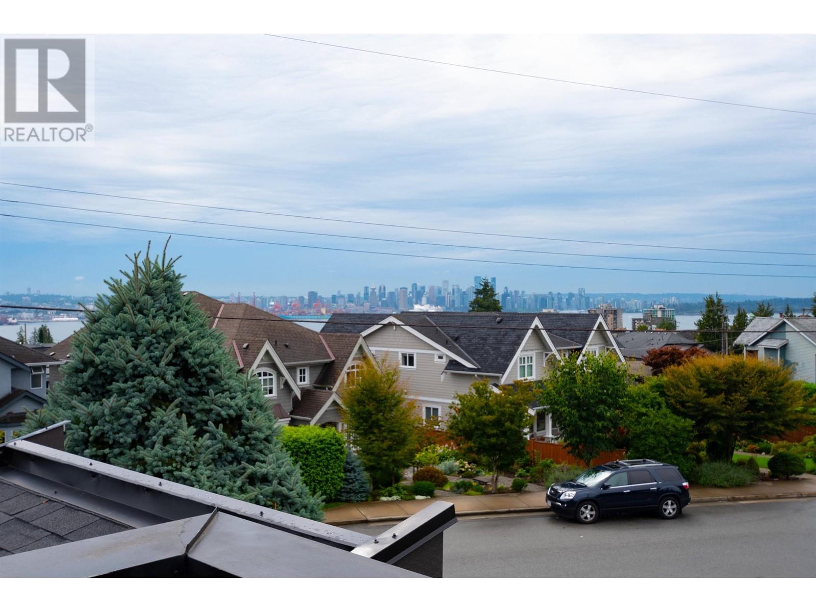 326 E 8th Street, North Vancouver, British Columbia  V7L 1Z3 - Photo 31 - R2981642