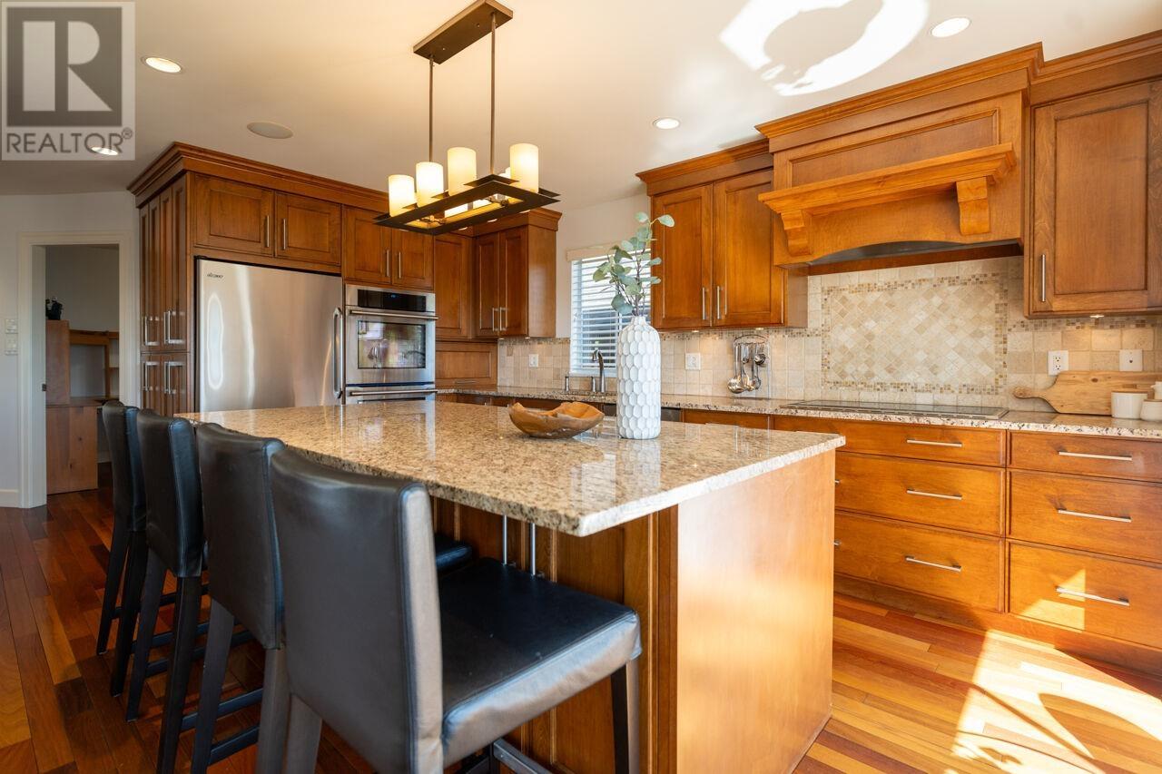 460 E 21st Street, North Vancouver, British Columbia  V7L 4S5 - Photo 11 - R2981598