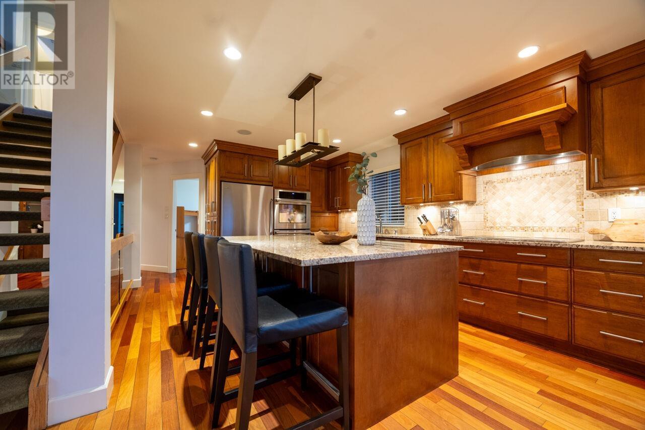 460 E 21st Street, North Vancouver, British Columbia  V7L 4S5 - Photo 12 - R2981598